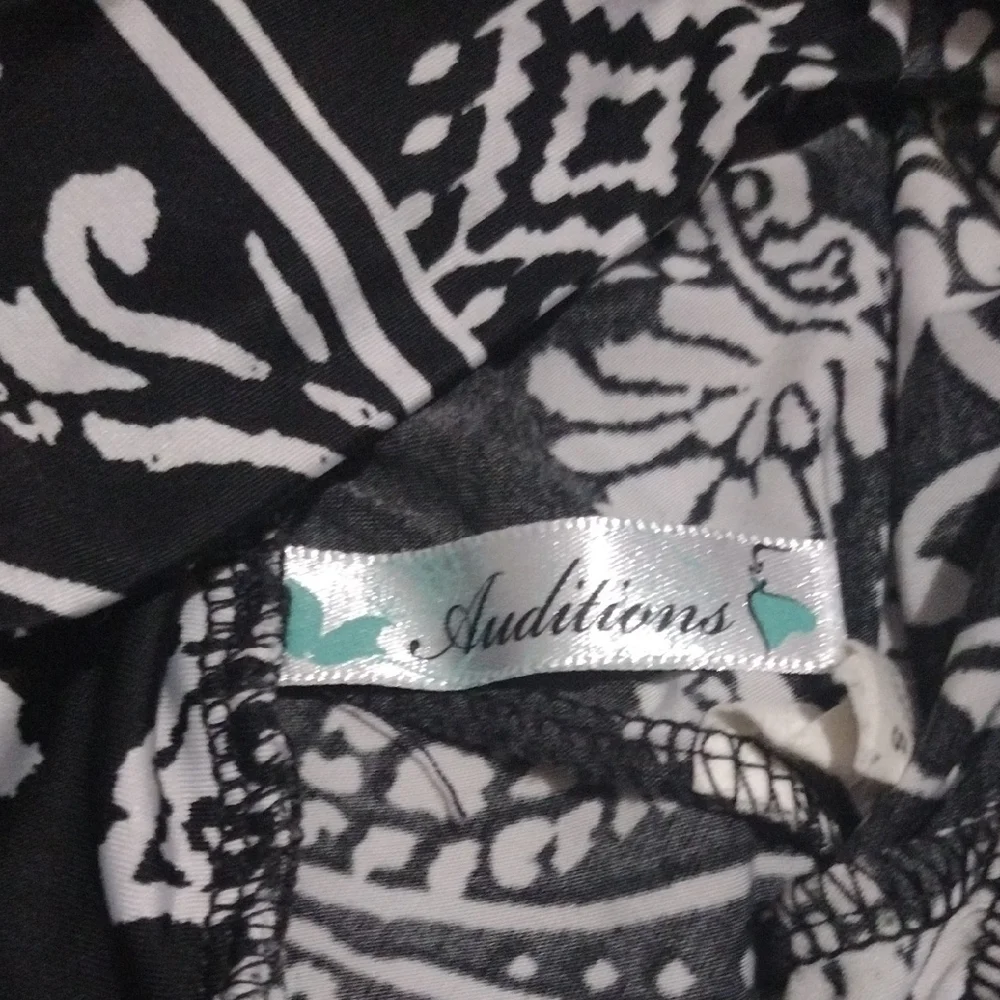 Auditions Monochrome Paisley Patterned Pants​ - Picture 4 of 4